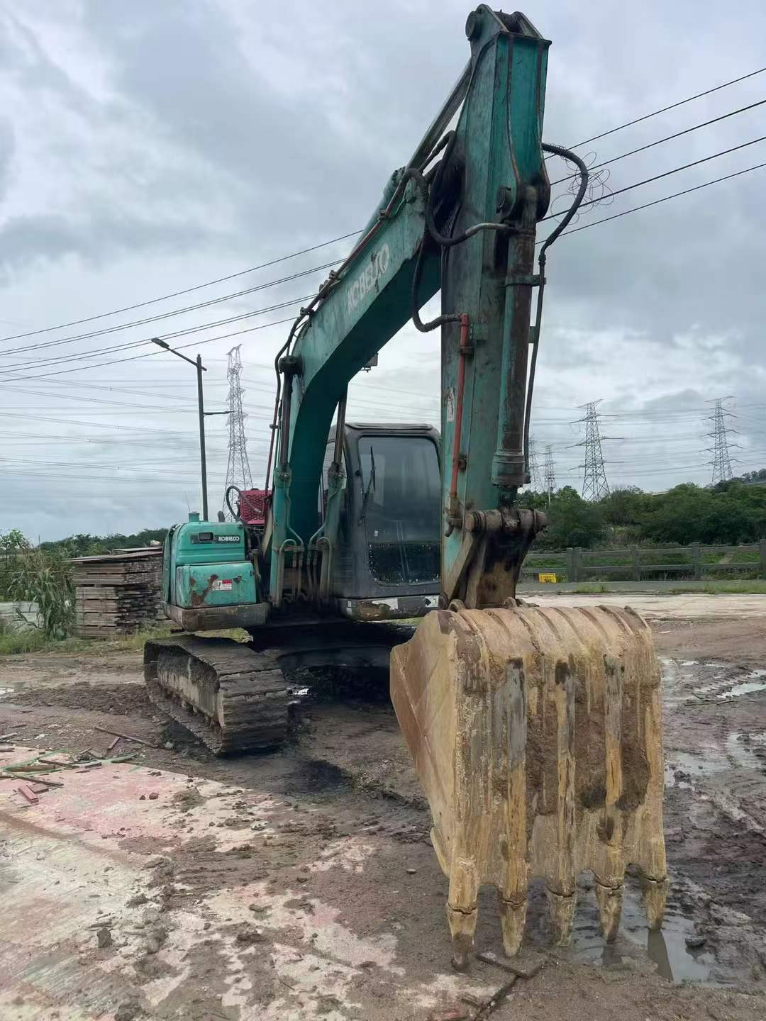 Buy Kobelco SK130-8 Used Excavator / 3
