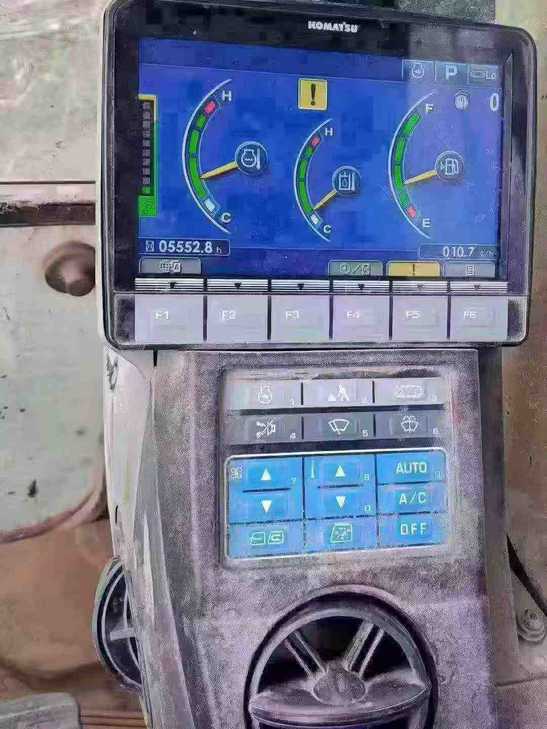 Buy Komatsu HB215LC-1 Used Excavator / 1