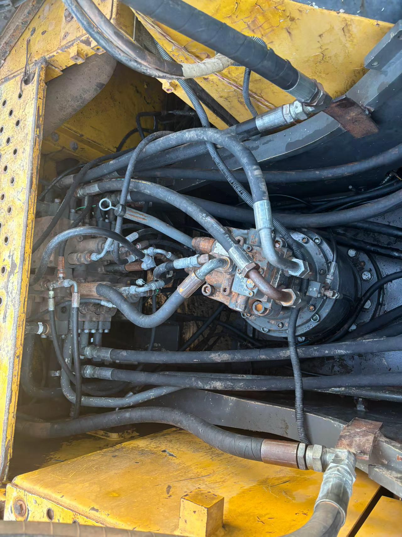 Buy Volvo EC210B Used Excavator / 6