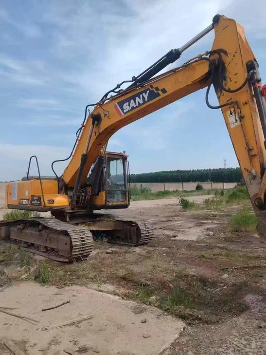 Buy Sany SY215C-8 Used Excavator / 1