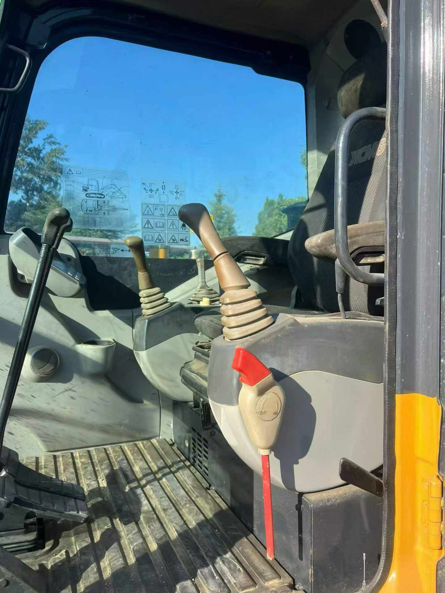 Buy XCMG XE60 Used Excavator / 6