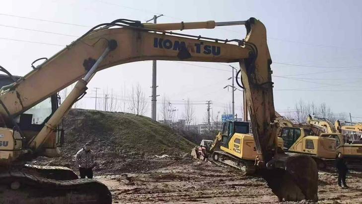 Buy Komatsu PC360-7 Used Excavator / 1