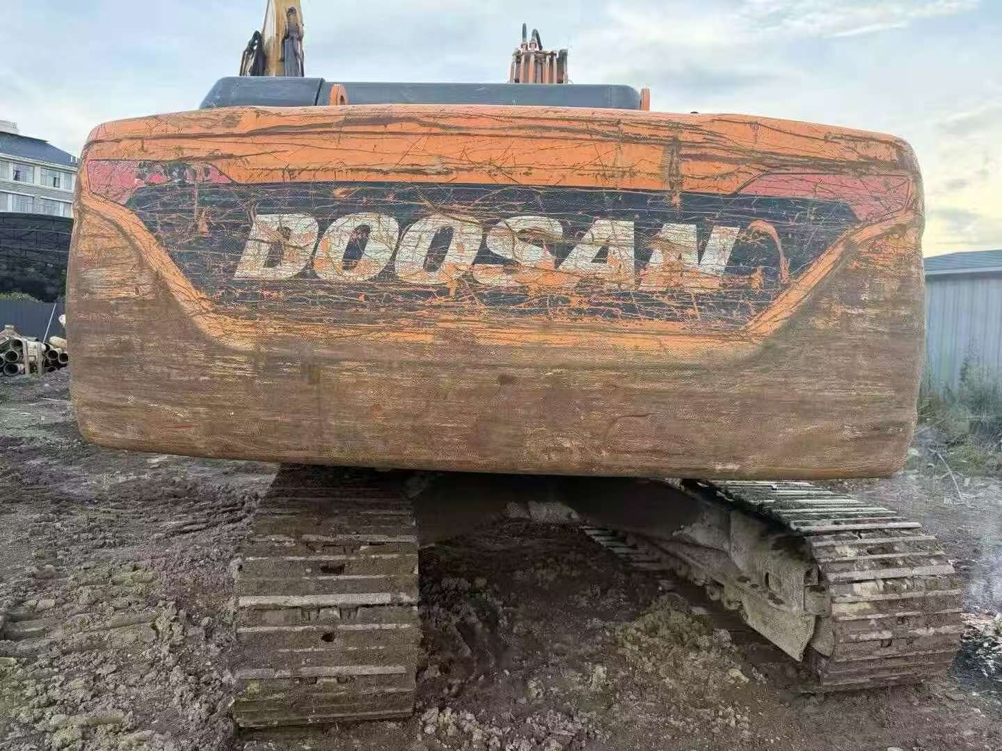 Buy Doosan DH215-7 Used Excavator / 2