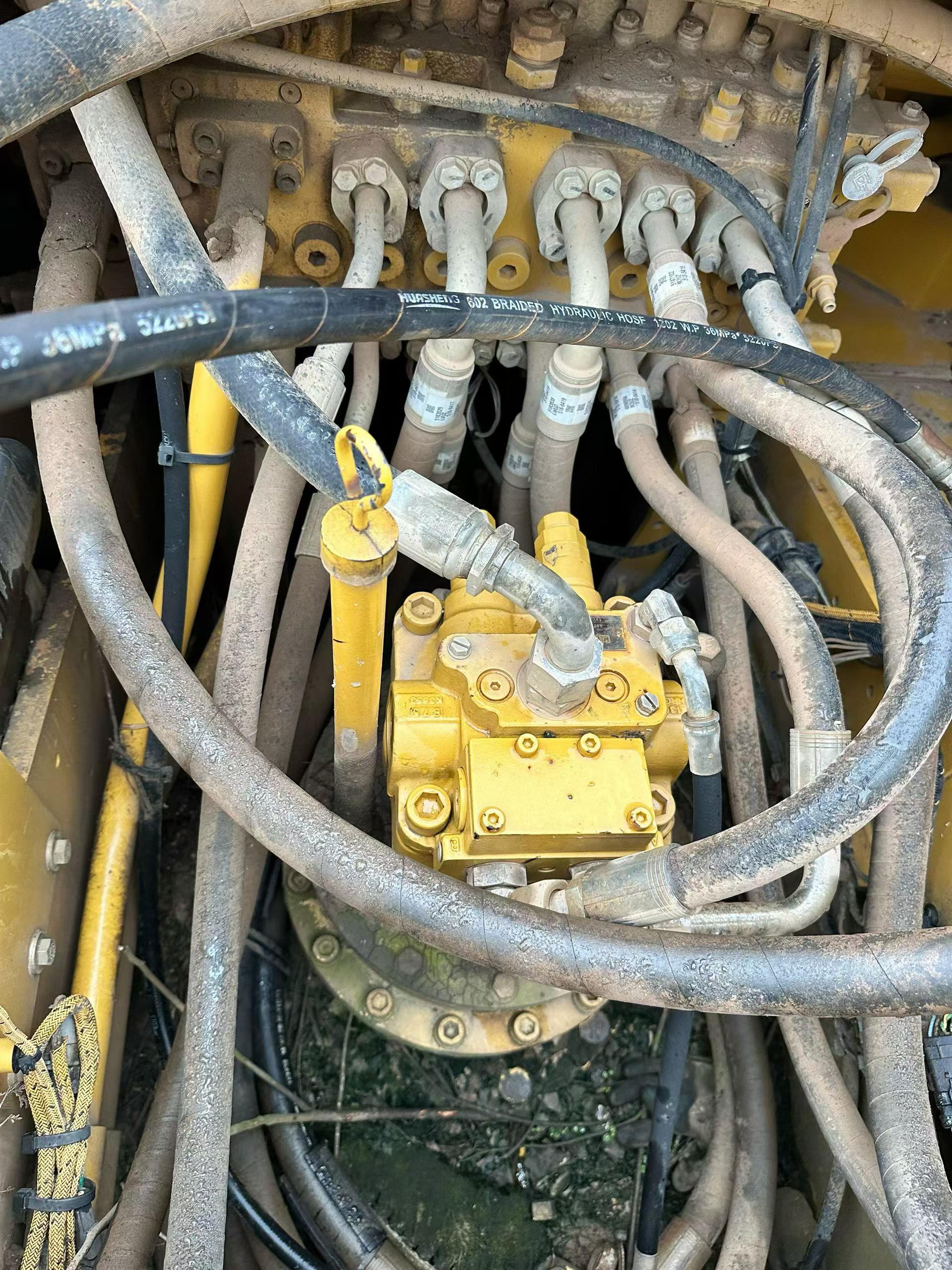 Buy Caterpillar 320A Used Excavator / 5