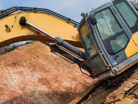 Buy XCMG XE400T Used Excavator / 3 Buy XCMG XE400T Used Excavator / 3