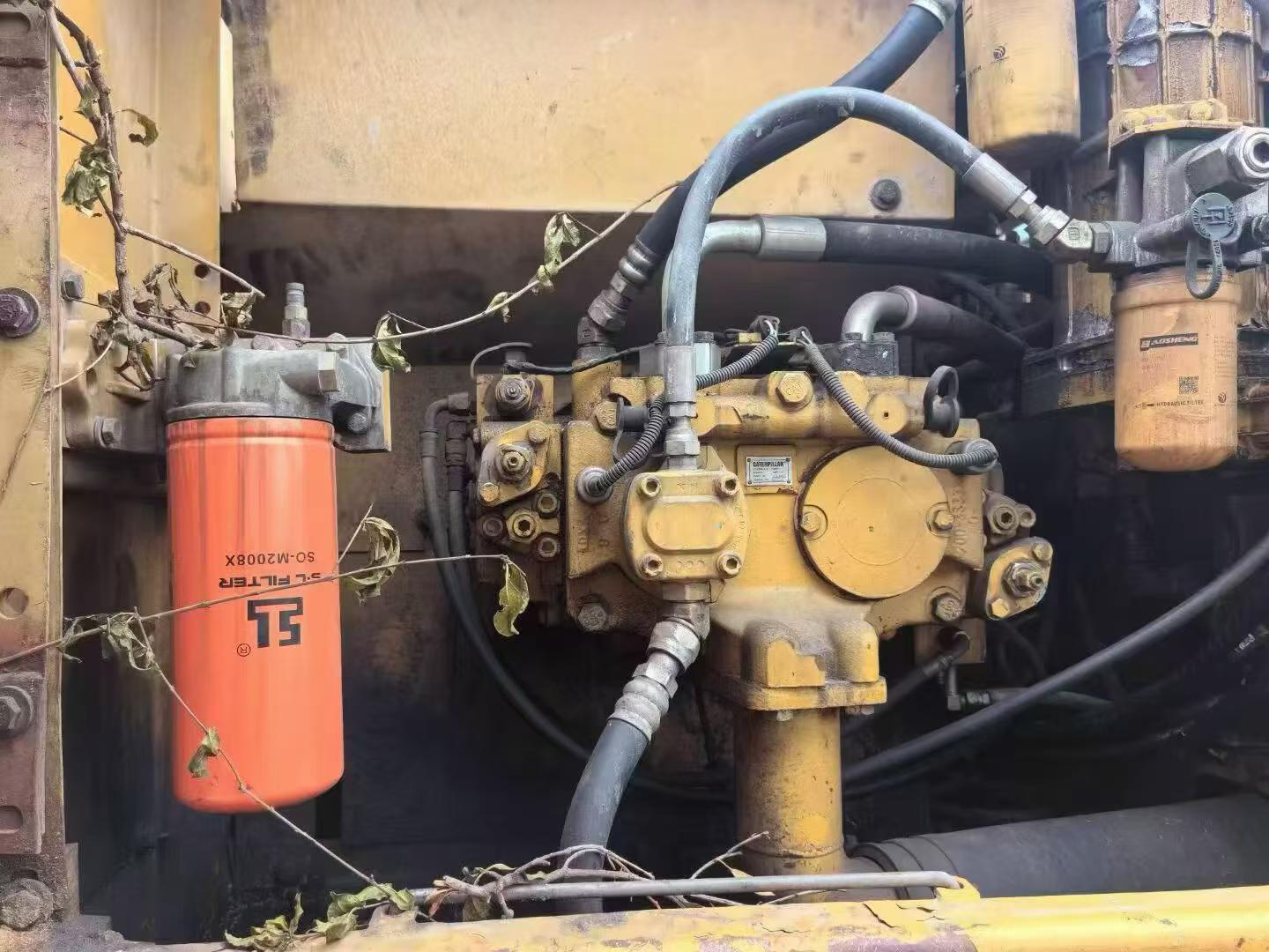 Buy Caterpillar 320D Used Excavator / 4