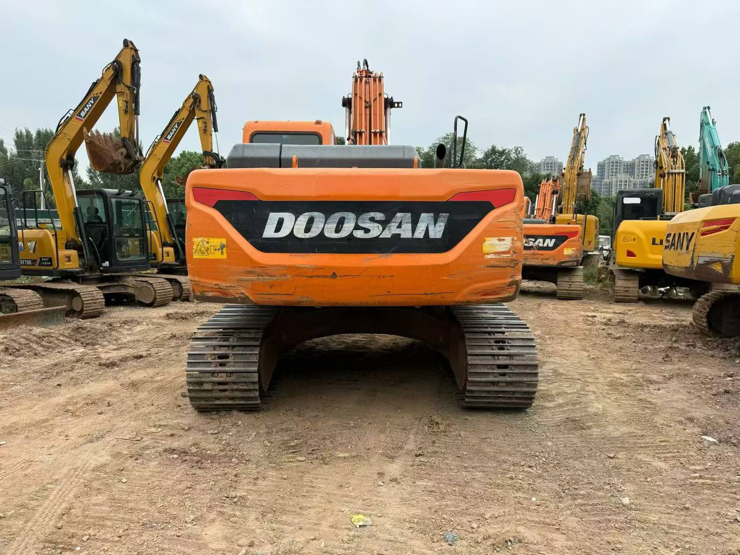 Buy Doosan DH220 Used Excavator / 4