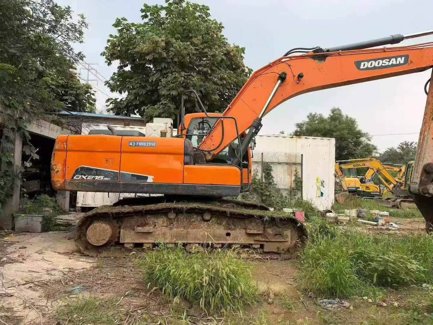 Buy Doosan DH215-7 Used Excavator / 2