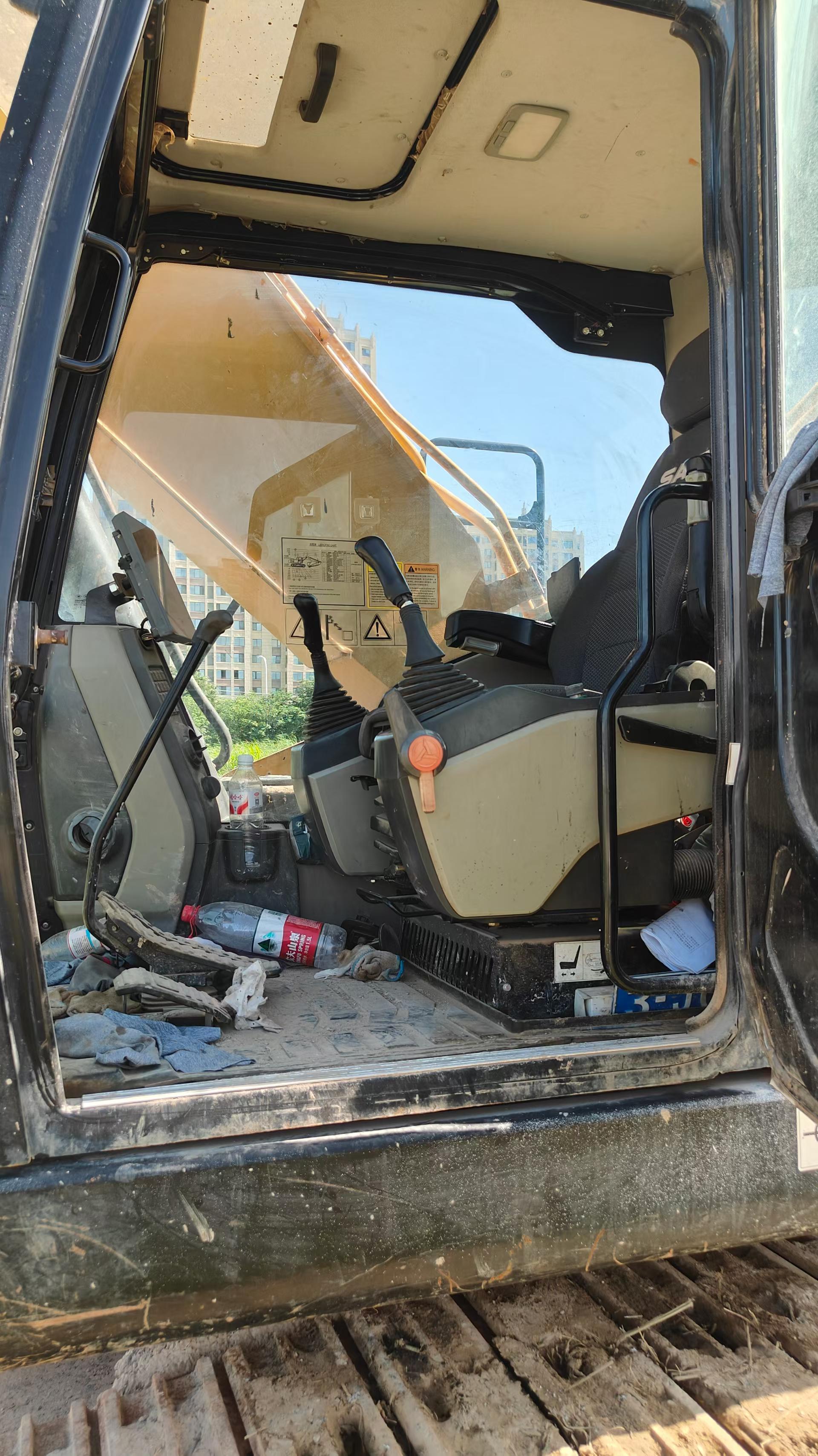 Buy Sany SY215C Used Excavator / 4