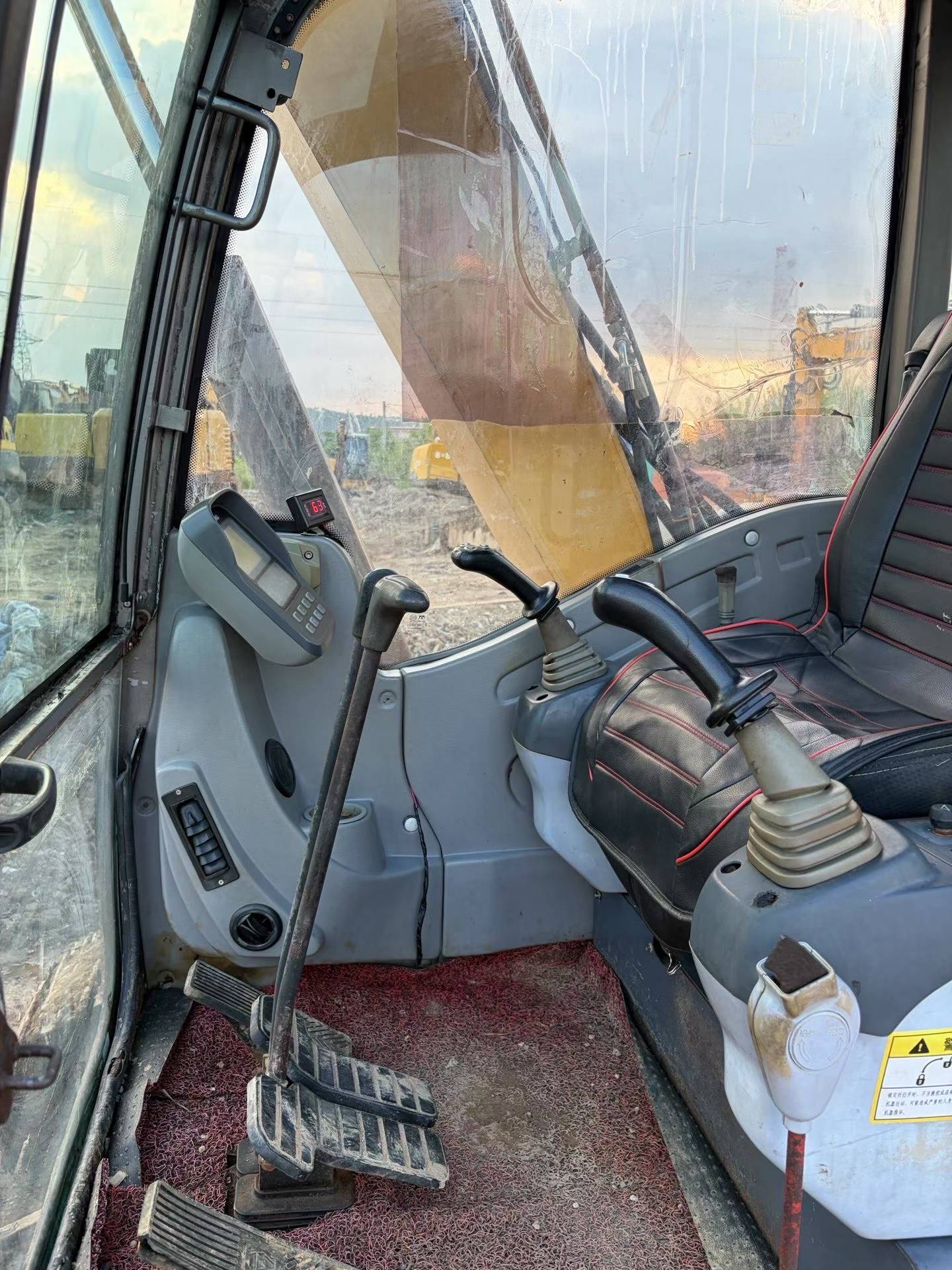 Buy XCMG XE80 Used Excavator / 7