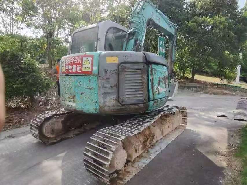 Buy Kobelco SK60 Used Excavator / 3