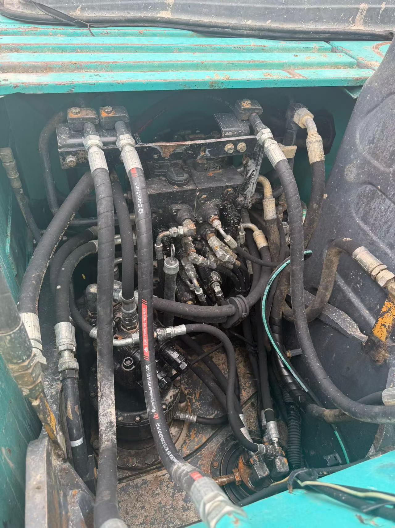 Buy Kobelco SK130 Used Excavator / 9