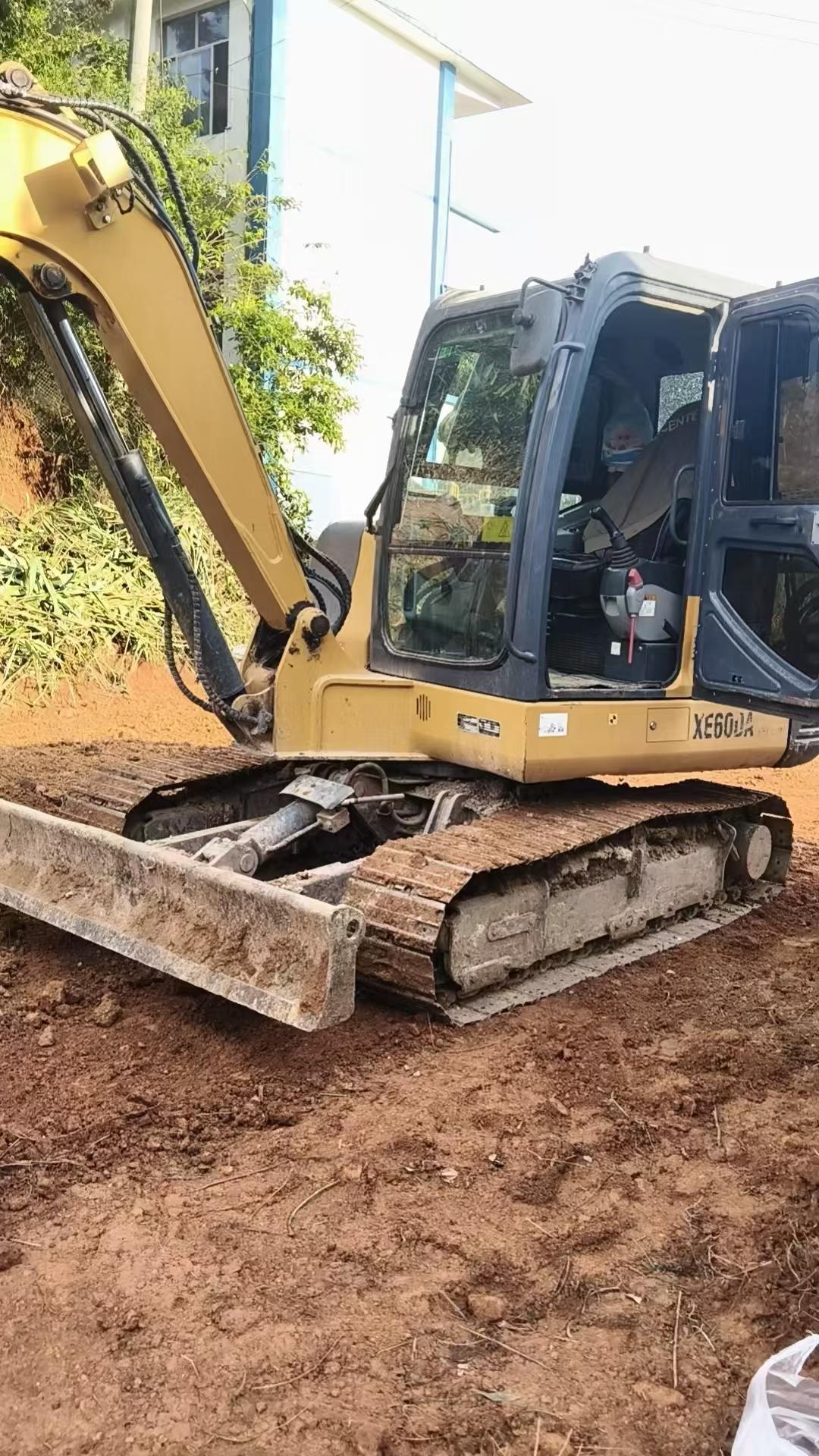 Buy XCMG XE60 Used Excavator / 5