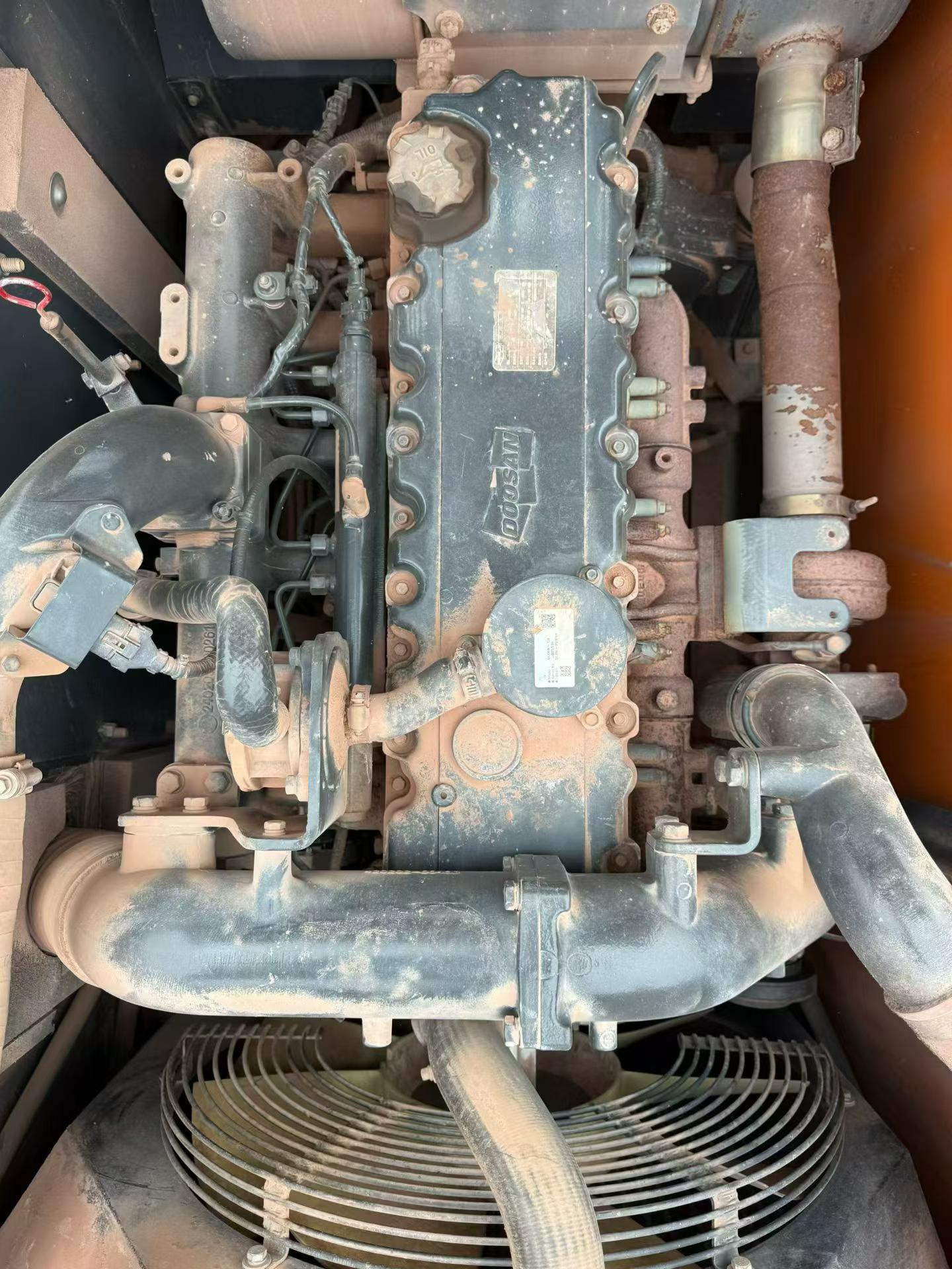 Buy Doosan DH220 Used Excavator / 5