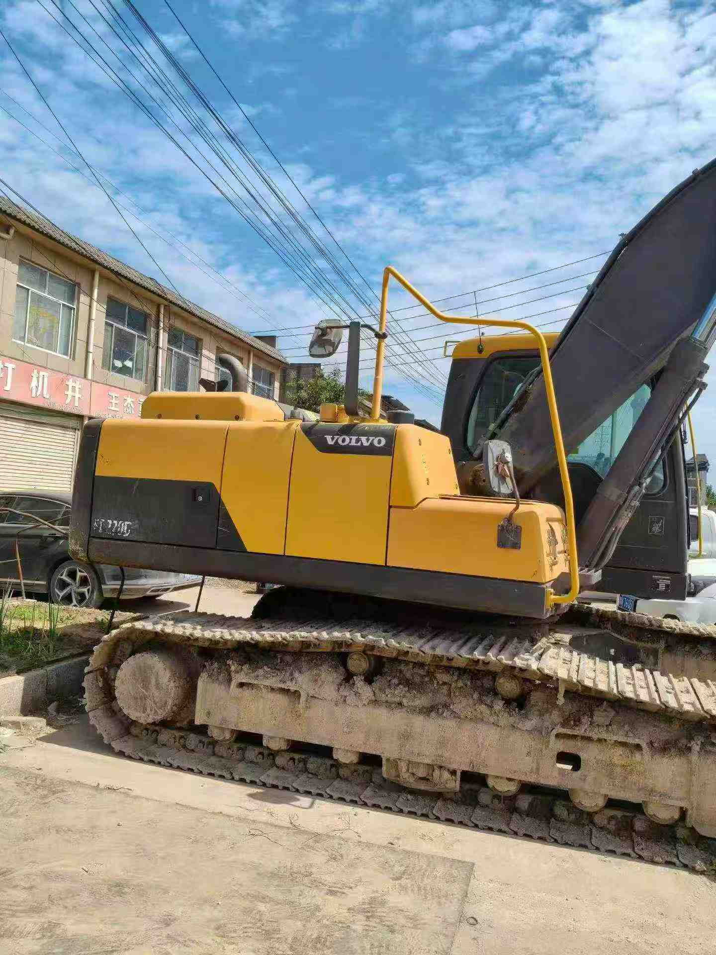 Buy Volvo L220E Used Excavator / 7