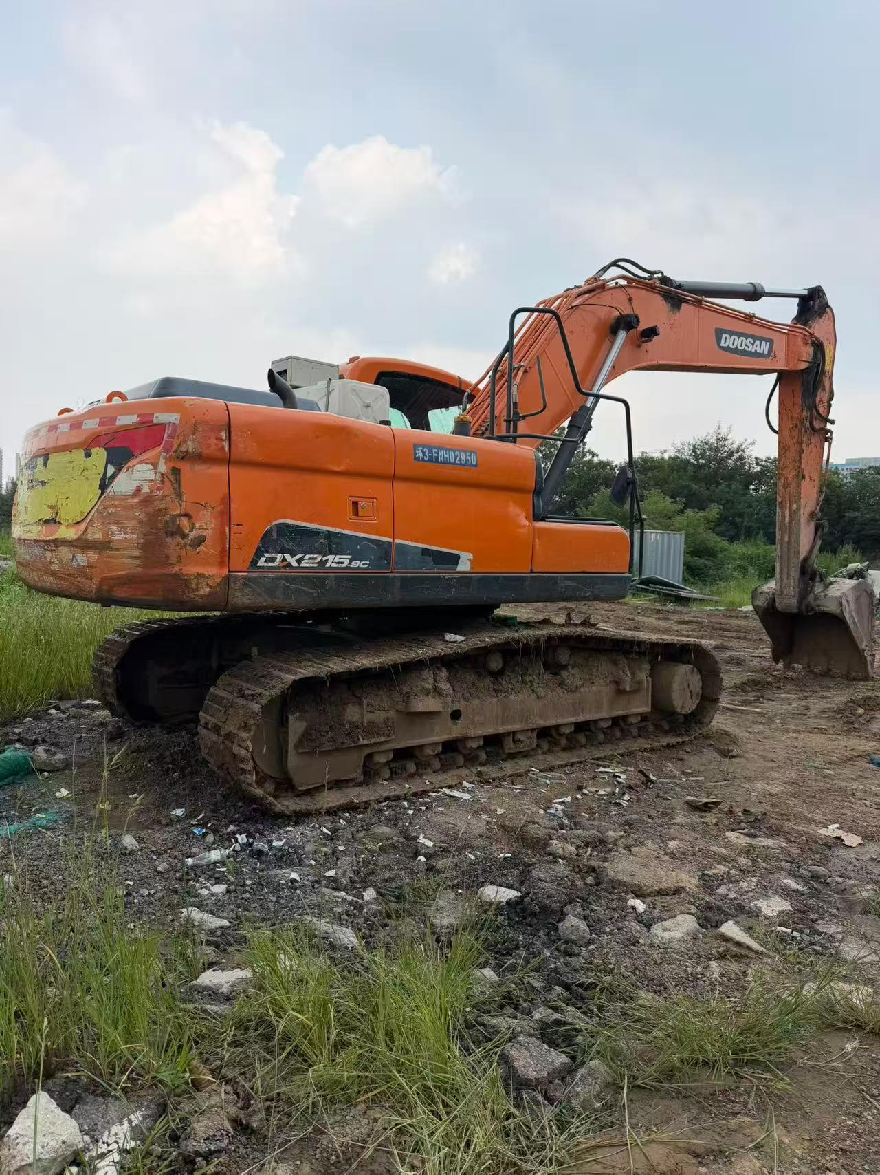 Buy Doosan DH215-7 Used Excavator / 5