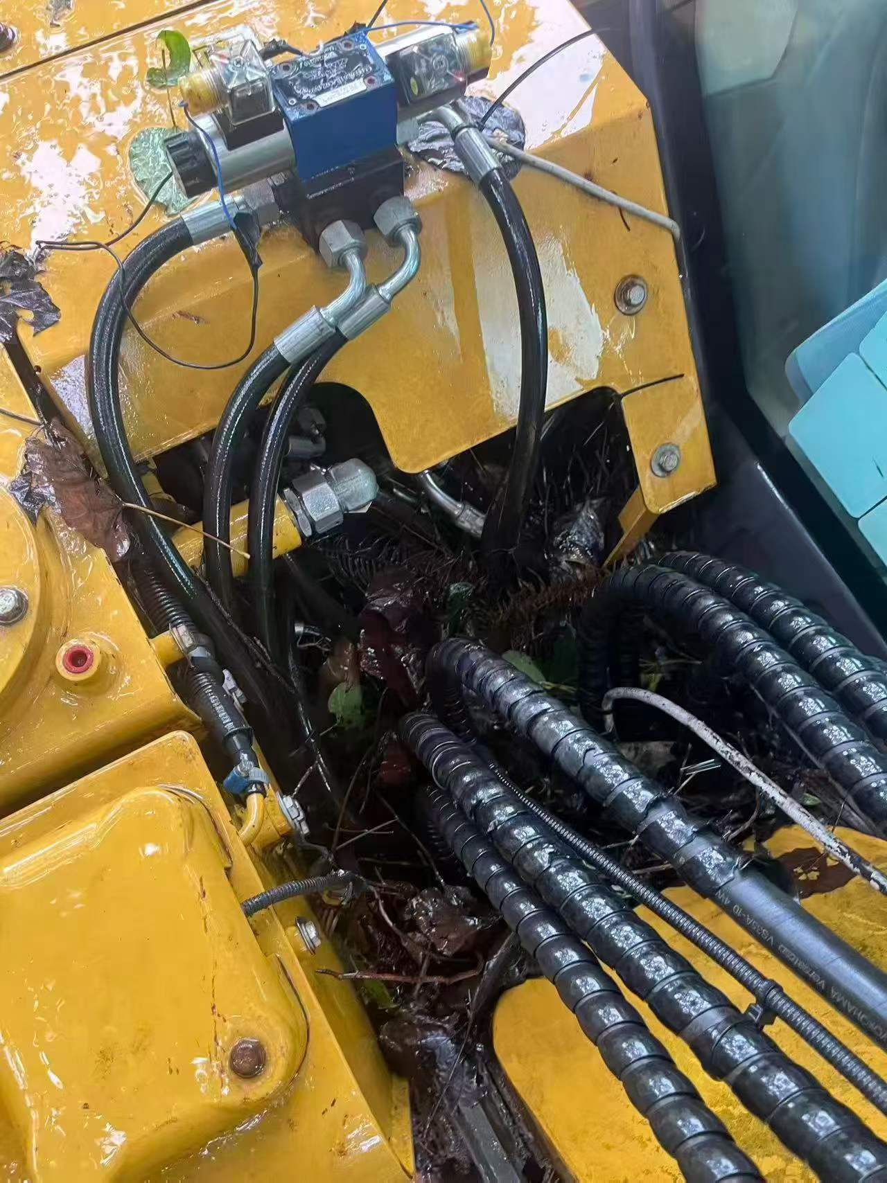 Buy XCMG XE75C Used Excavator / 5