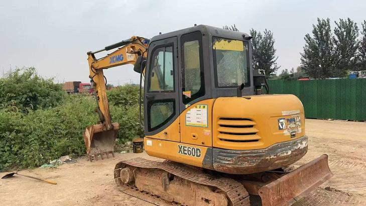 Buy XCMG XE60 Used Excavator / 1