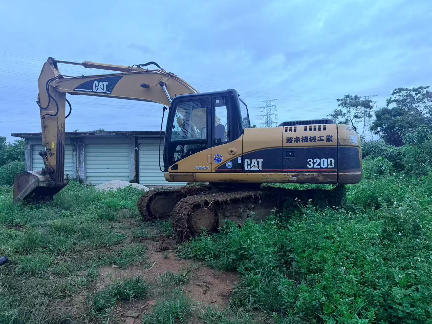 Buy Caterpillar 320D Used Excavator / 4
