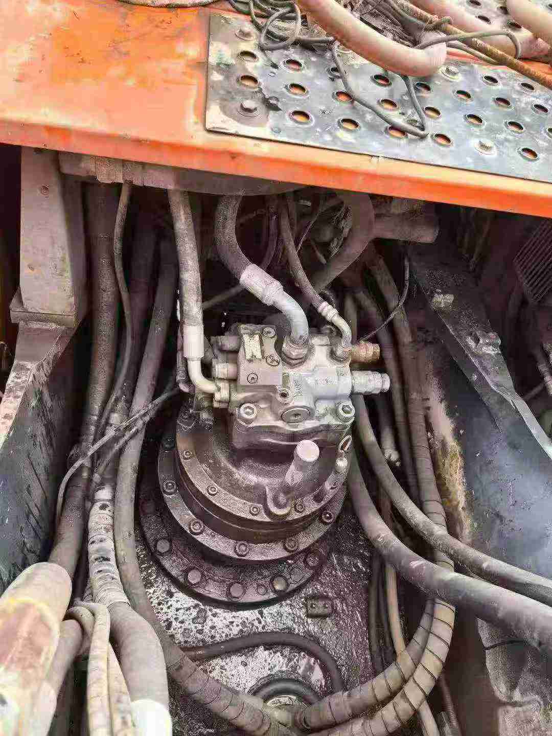 Buy Hitachi ZX330-5B Used Excavator / 4