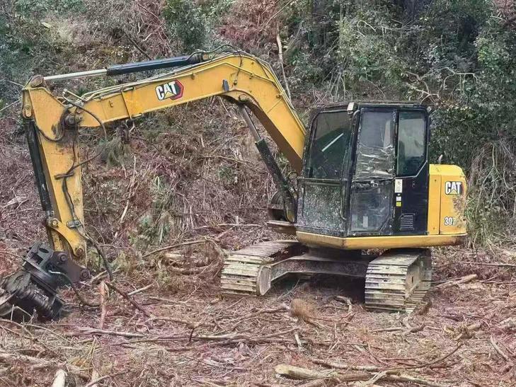 Buy Caterpillar 307B Used Excavator / 1