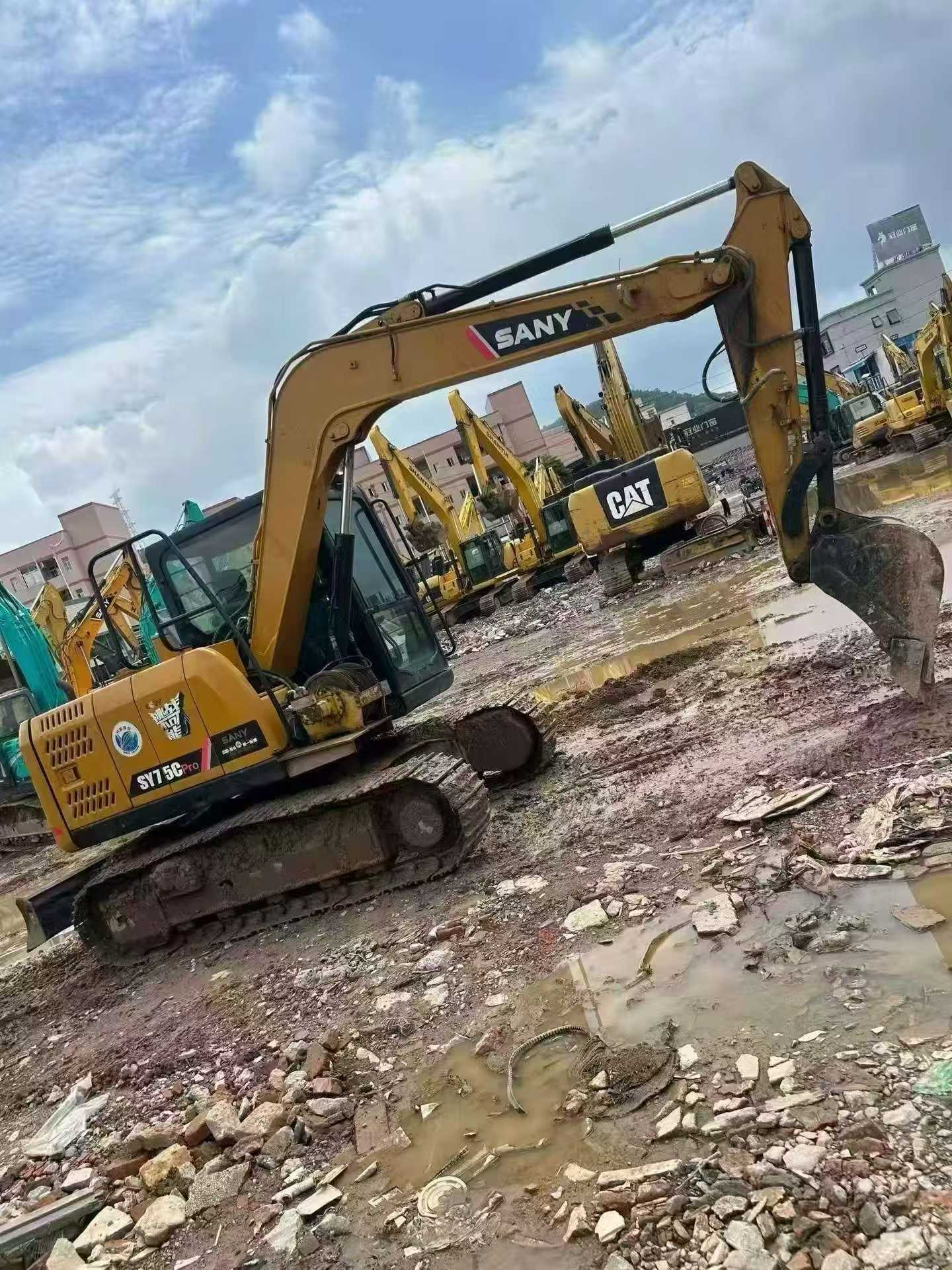 Buy Sany SY75 Used Excavator / 3