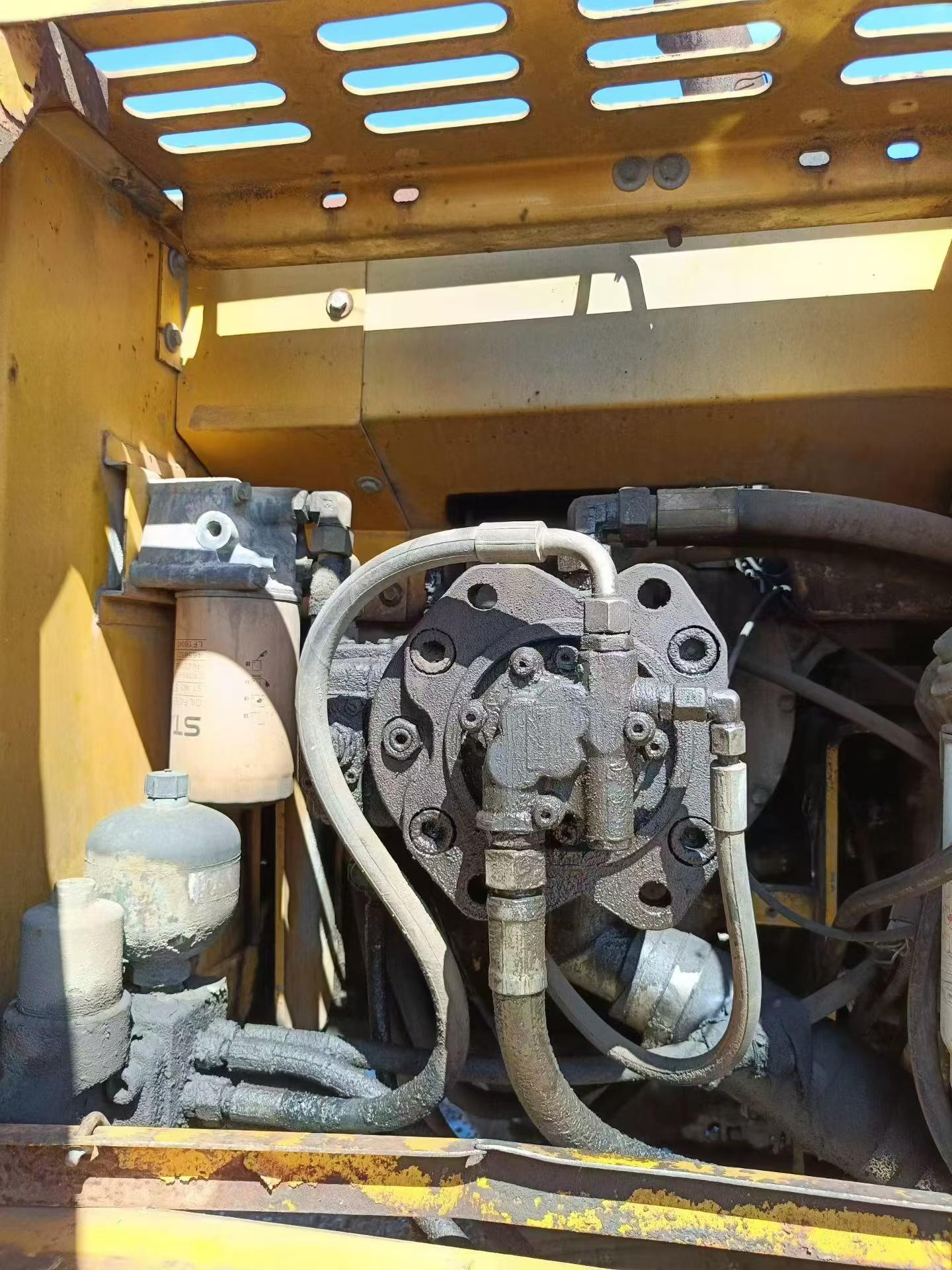 Buy XCMG XE260 Used Excavator / 5