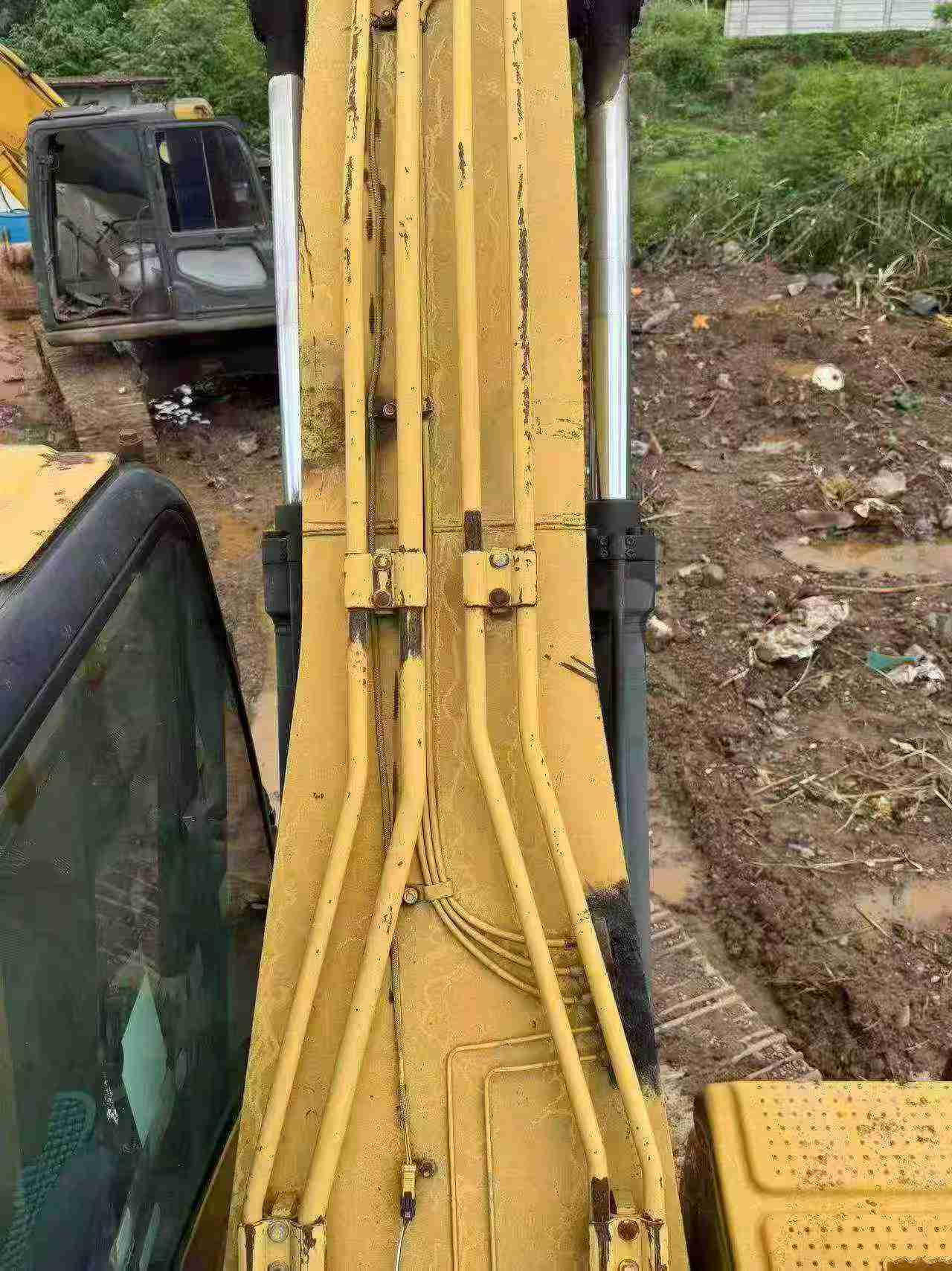Buy Caterpillar 320D Used Excavator / 8