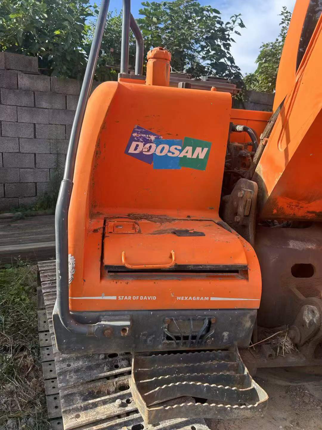 Buy Doosan DH80 Used Excavator / 3