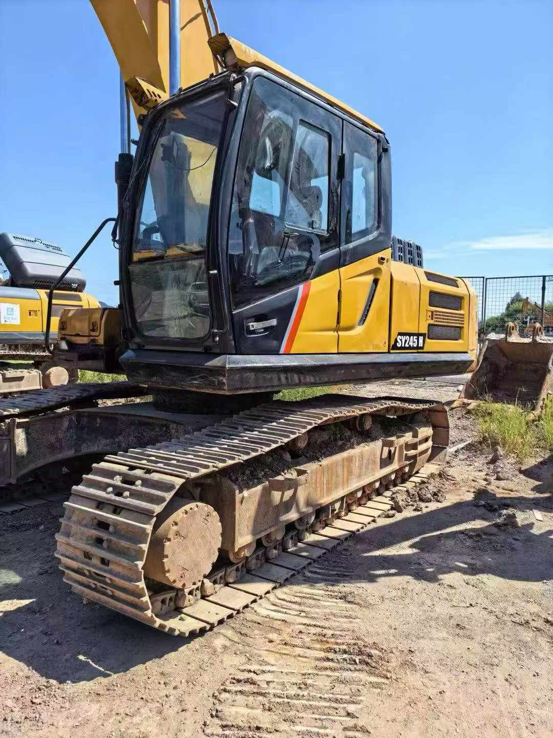 Buy Sany SY225C Used Excavator / 2