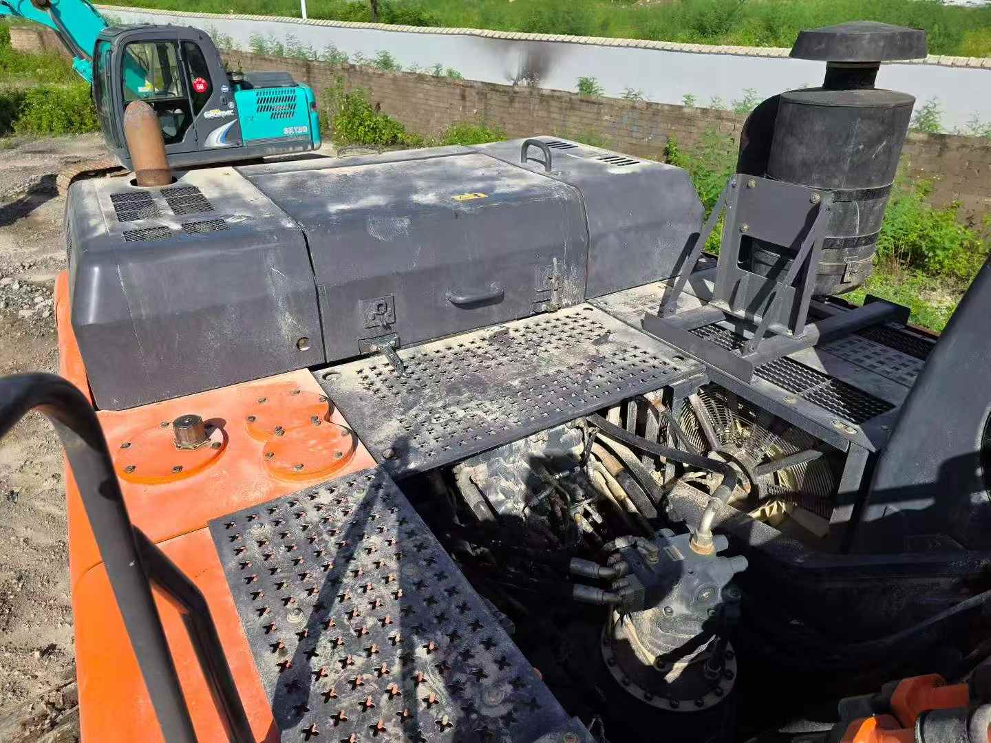 Buy Doosan DH420LC-7 Used Excavator / 6