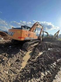 Buy Sany SY215C-8 Used Excavator / 5 Buy Sany SY215C-8 Used Excavator / 5