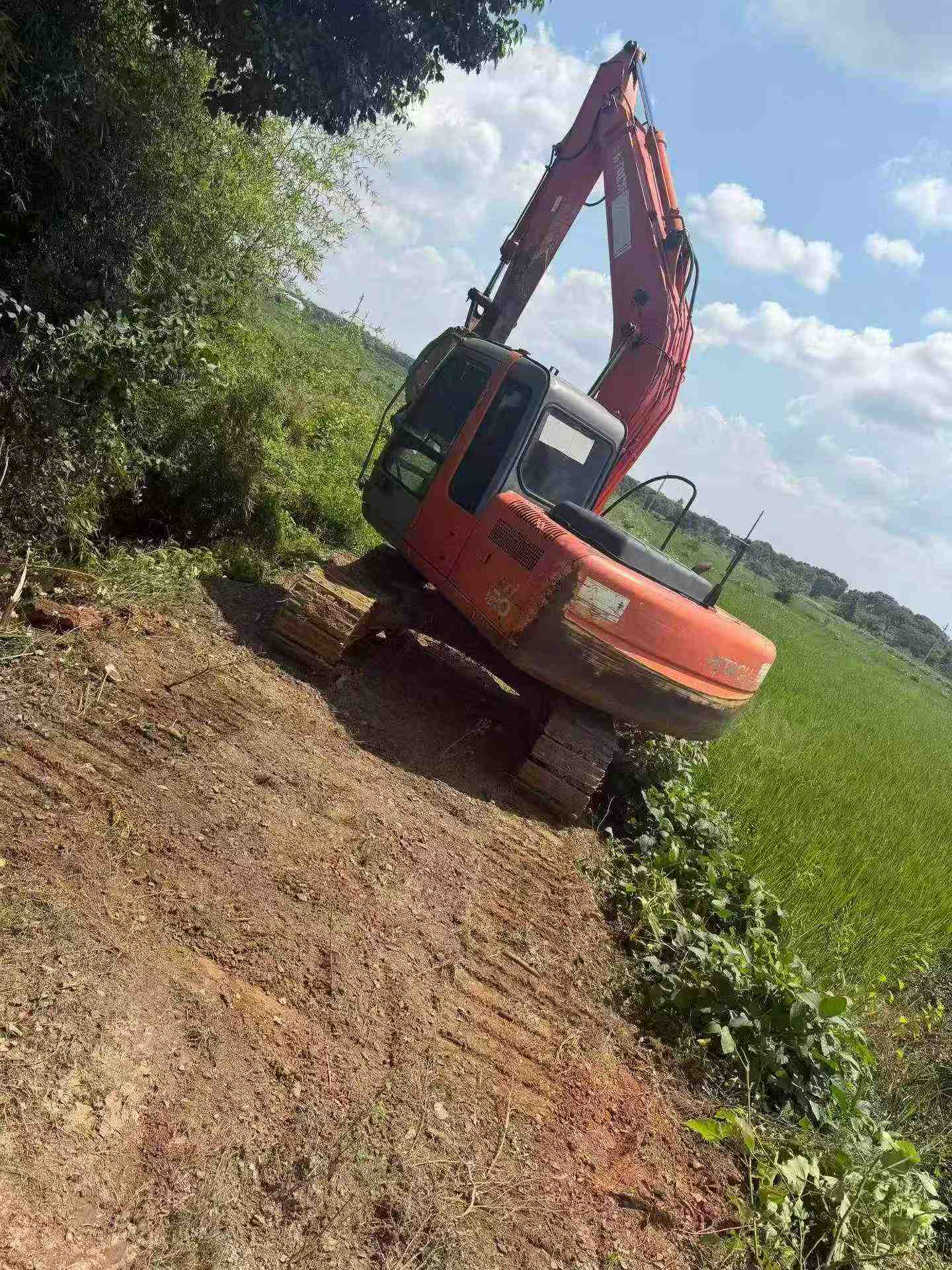 Buy Hitachi EX120 Used Excavator / 4
