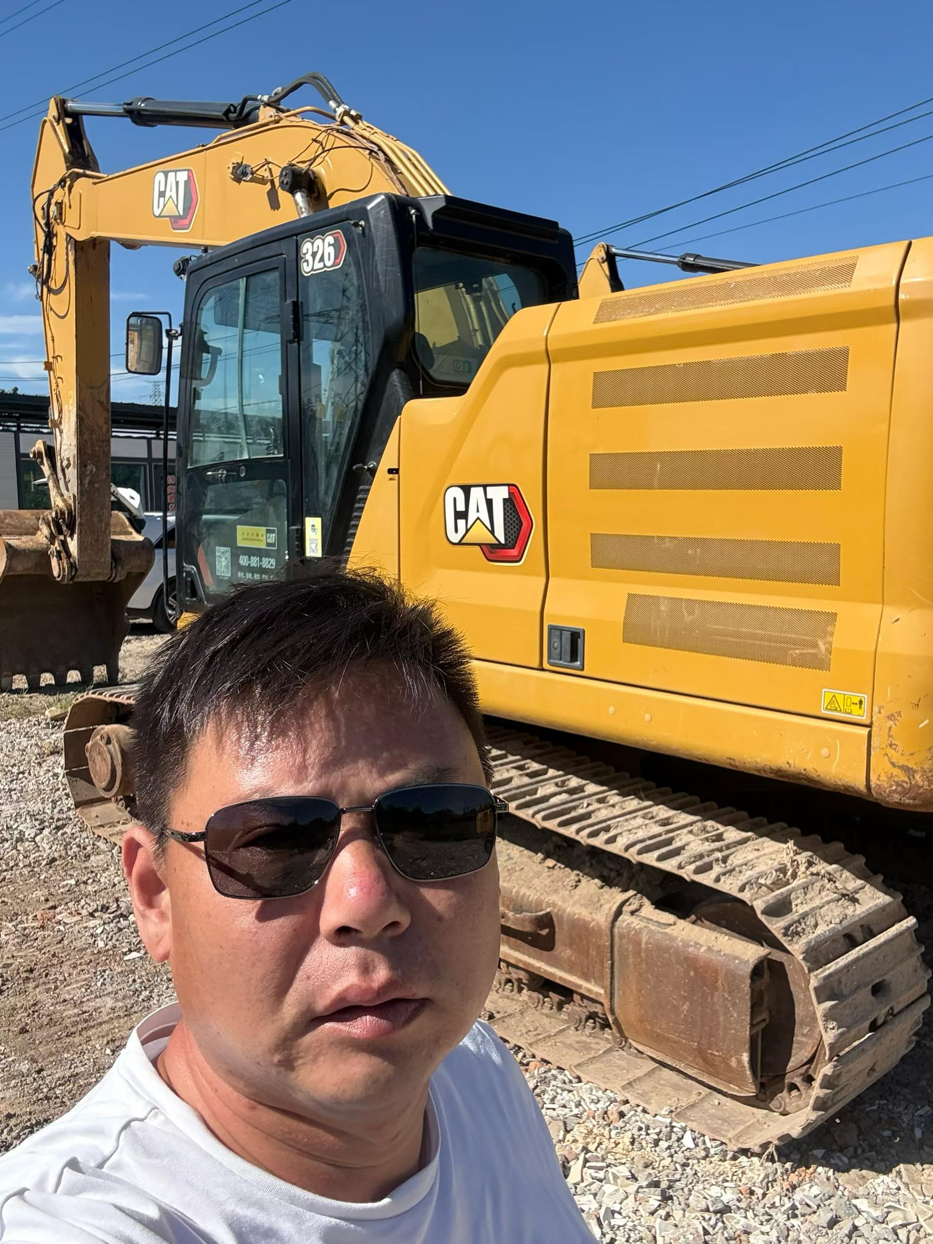 Buy Caterpillar 326DL Used Excavator / 4