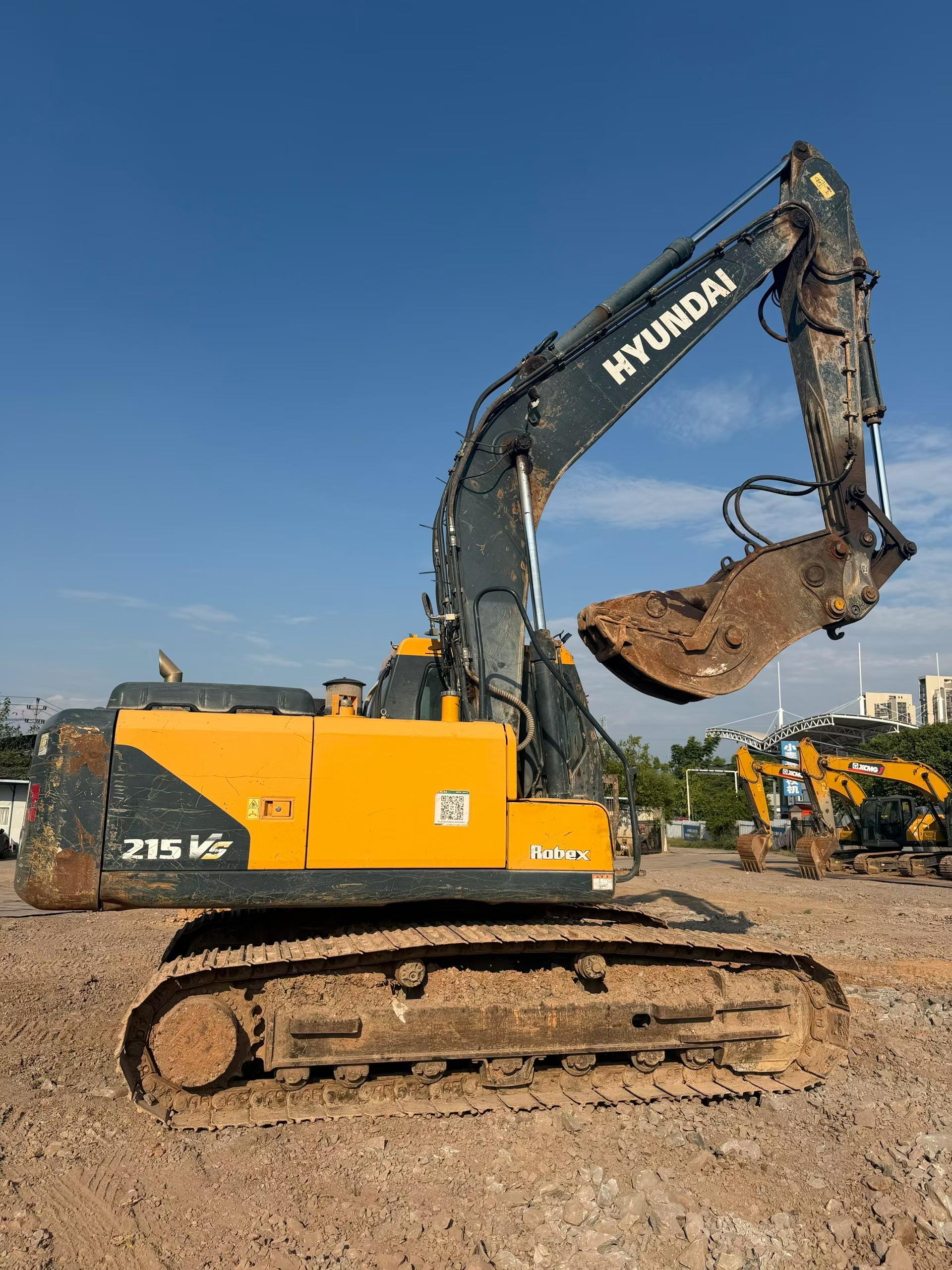 Buy Hyundai R215VS Used Excavator / 4