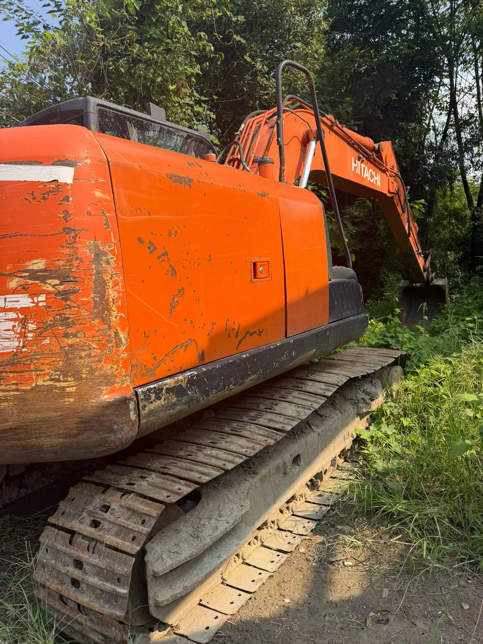 Buy Hitachi Used Excavator / 3