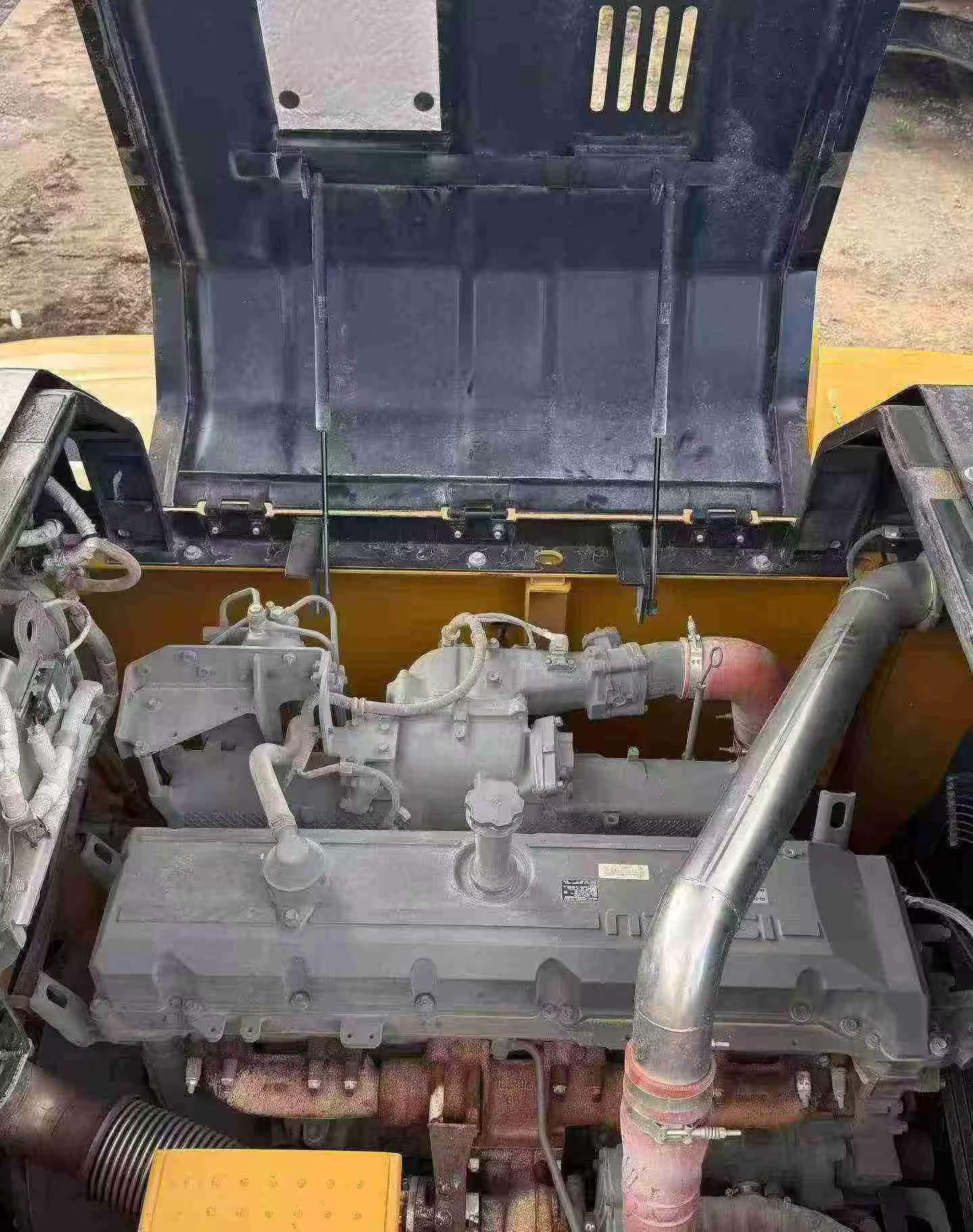 Buy Sany SY650HB Used Excavator / 1