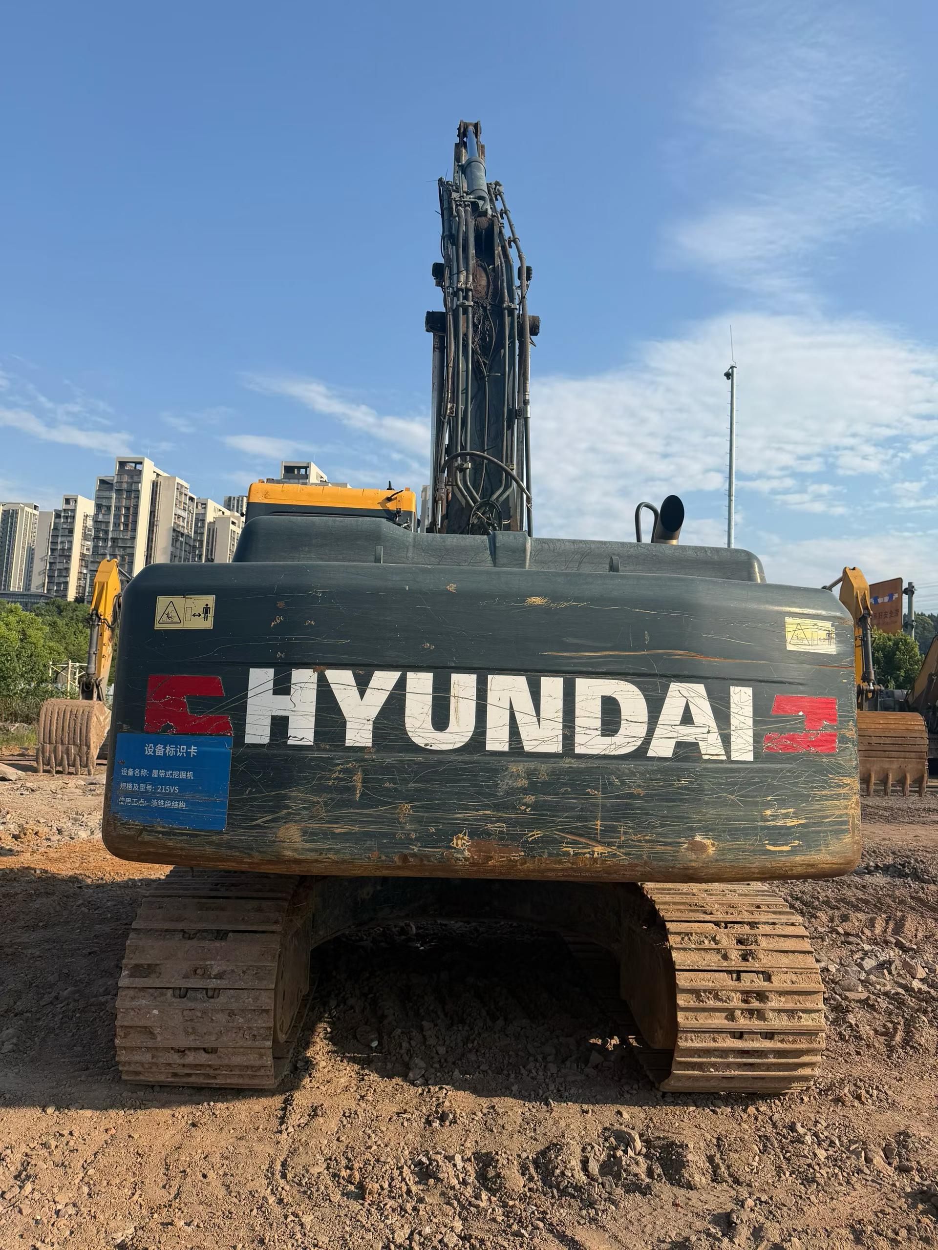 Buy Hyundai R215VS Used Excavator / 6