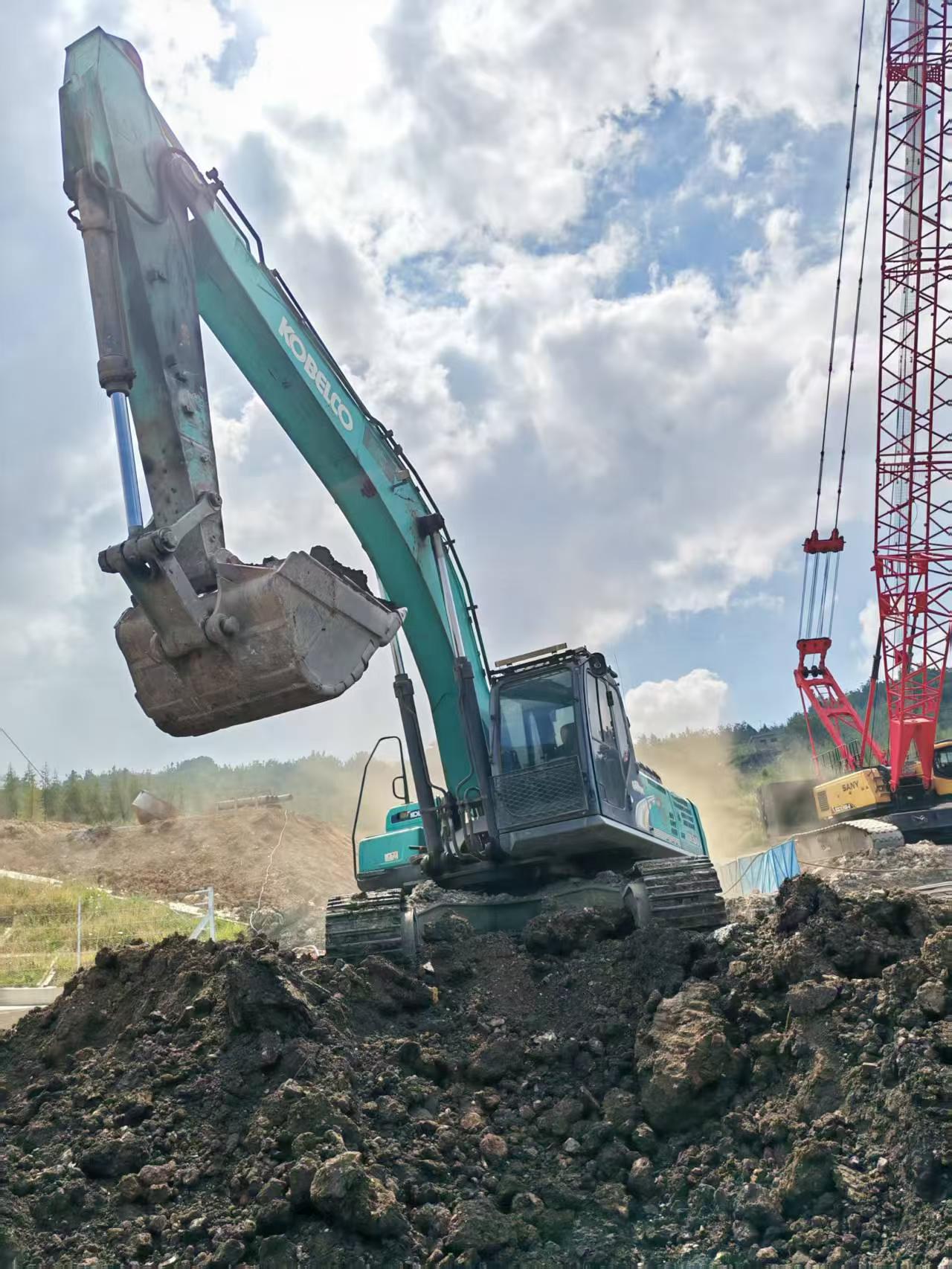 Buy Kobelco SK380D Used Excavator / 4