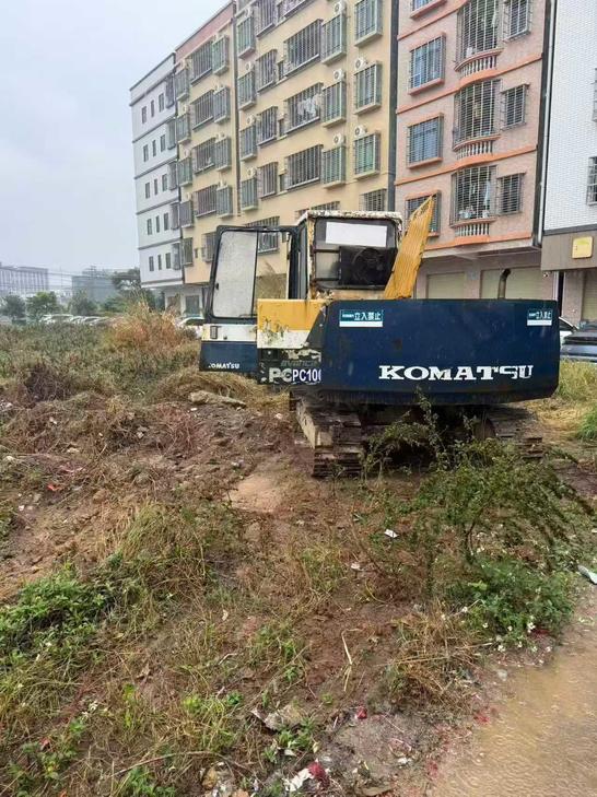 Buy Komatsu PC60-6 Used Excavator / 1