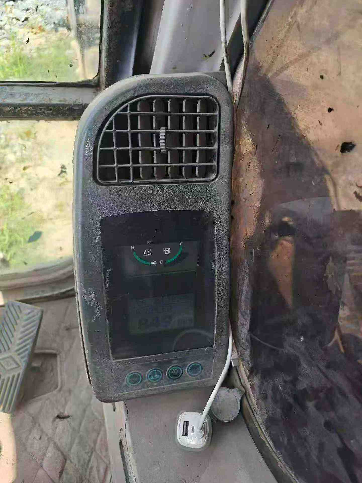 Buy Doosan DH215-9E Used Excavator / 8