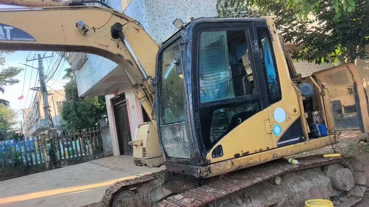 Buy Caterpillar 311C Used Excavator / 1
