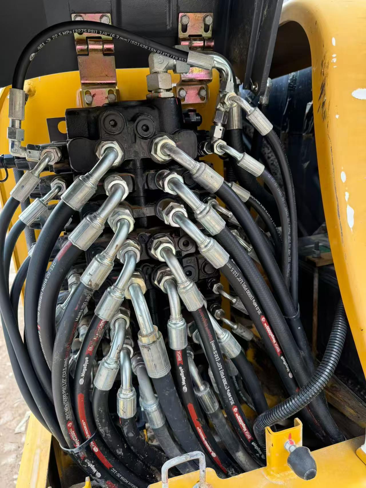 Buy XCMG XE60 Used Excavator / 6