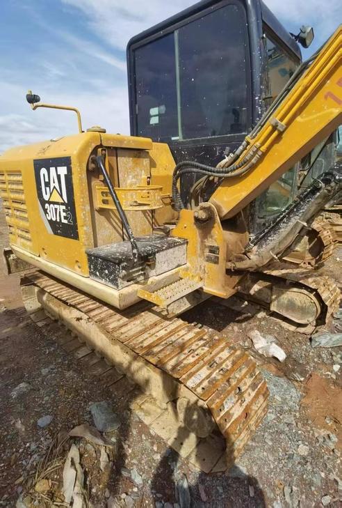 Buy Caterpillar 305.5 Used Excavator / 1