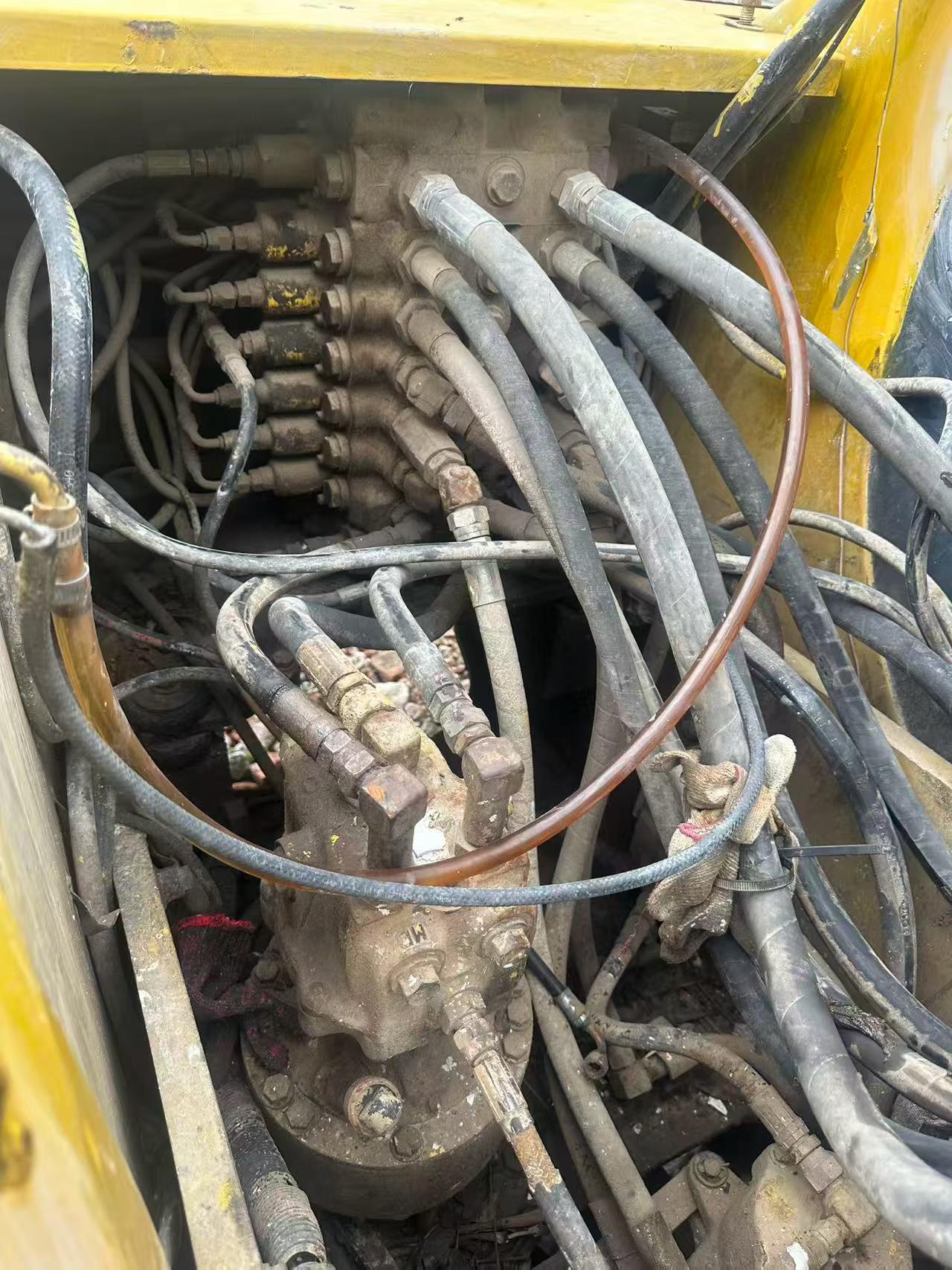 Buy Komatsu PC120-6 Used Excavator / 8