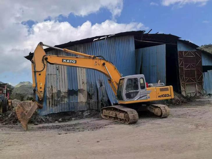 Buy Kato Used Excavator / 1