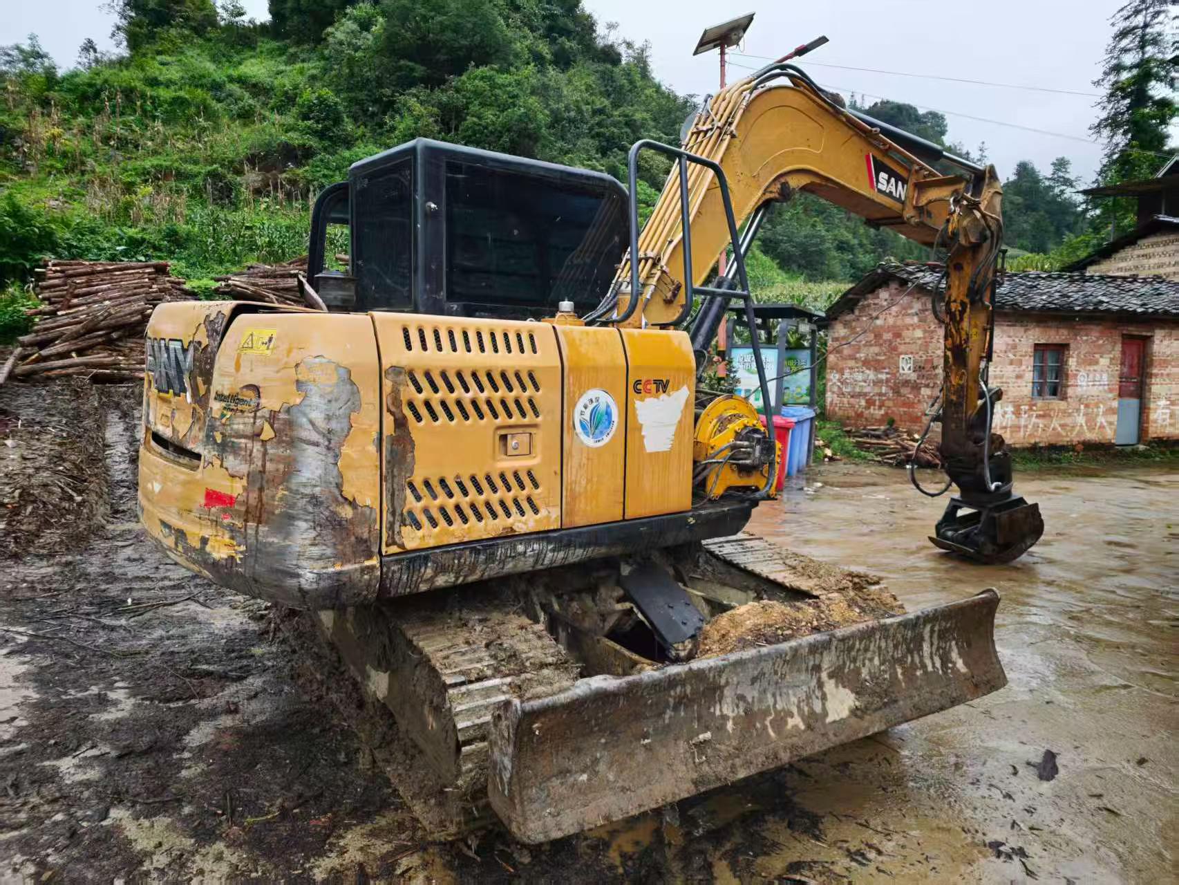Buy Sany SY95C Used Excavator / 2