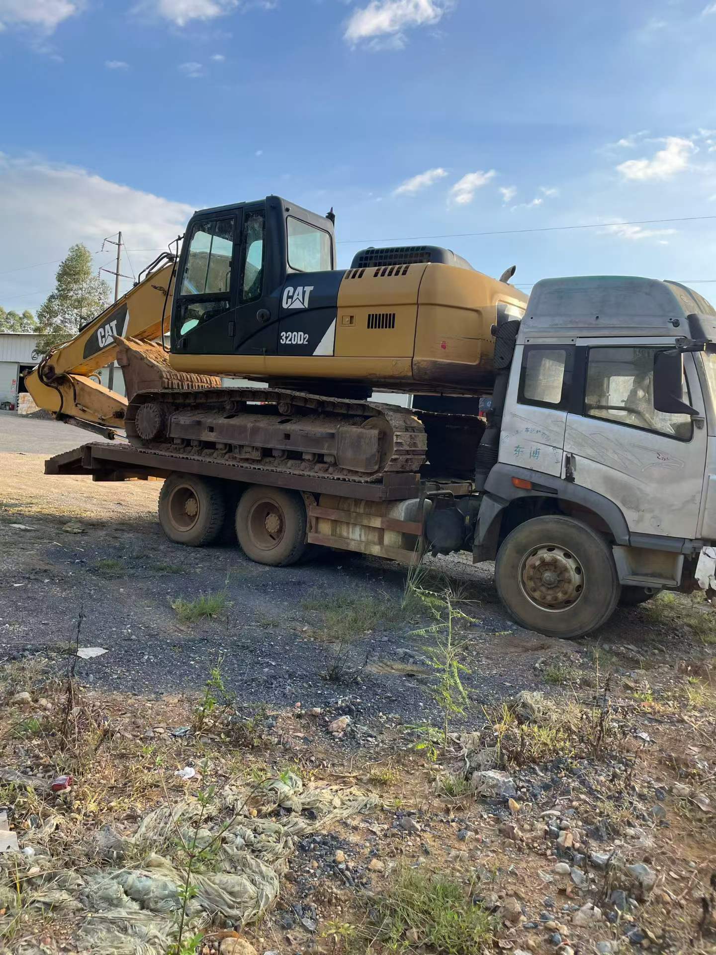 Buy Caterpillar 320A Used Excavator / 2