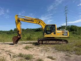 Buy Komatsu PC210 Used Excavator / 2 Buy Komatsu PC210 Used Excavator / 2