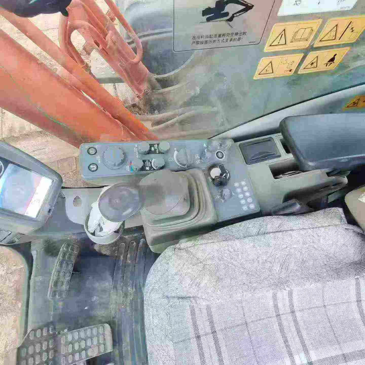 Buy Hitachi EX200 Used Excavator / 6